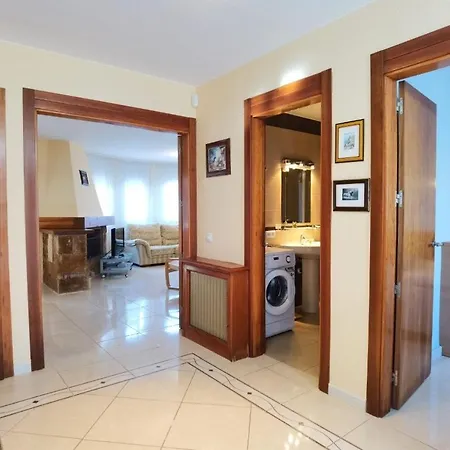 Leon Inmo Gala - 10952 Villa Empuriabrava
